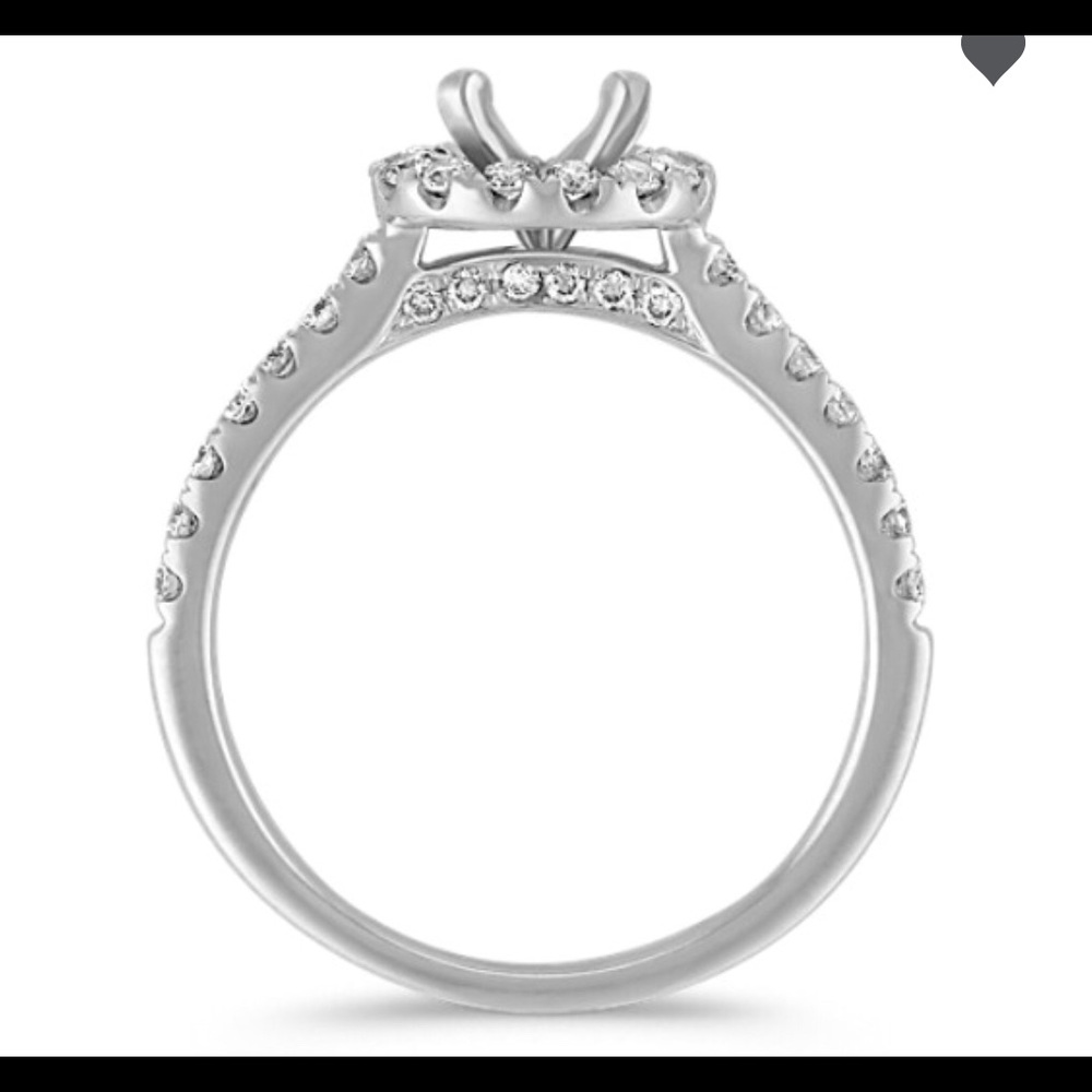 Engagement ring - Picture 3 of 6